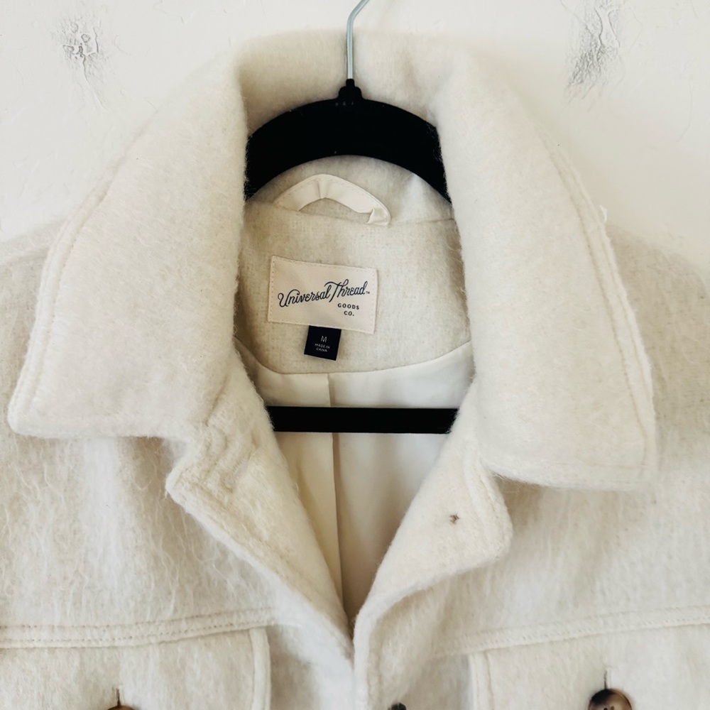 Universal Thread White Shacket Size M - image 3